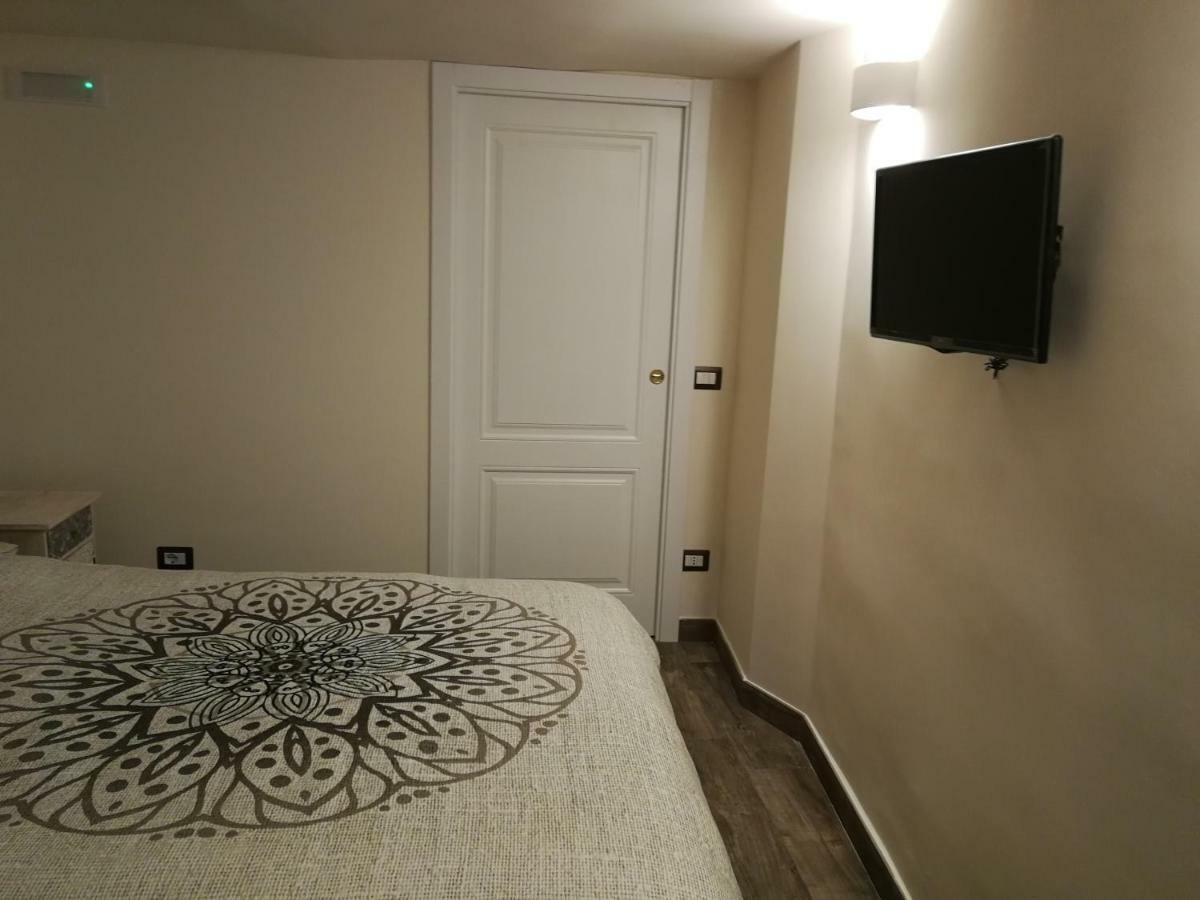 Casa Di Gio - Duomo Διαμέρισμα Νάπολη Εξωτερικό φωτογραφία